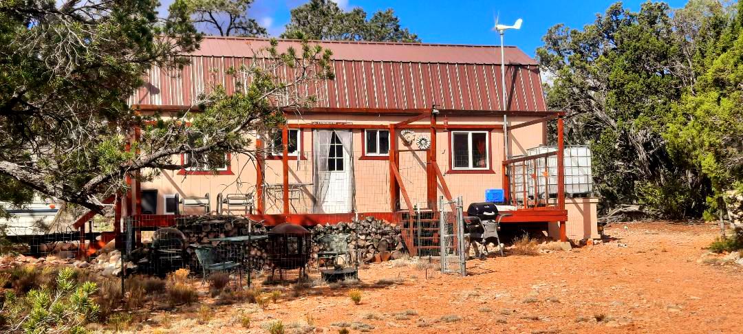 Homestead/Hunting Cabin Off-Grid Acreage For Sale in Arizona